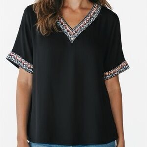 👛 (ANY 2/$25) Roomy Medium CUPSHE Short Sleeve V-Neck Embroidered Trim Top NWT